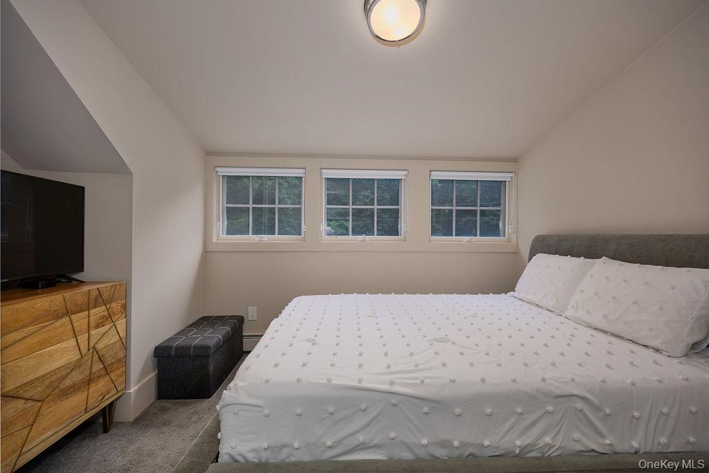 24 Acoma Road, Tuxedo Park, NY 10987