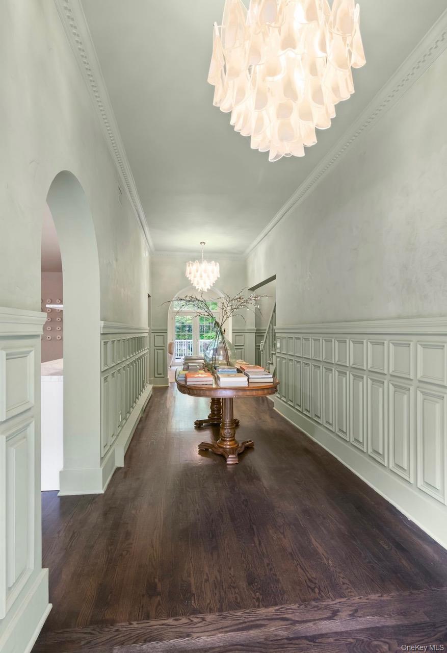 24 Acoma Road, Tuxedo Park, NY 10987