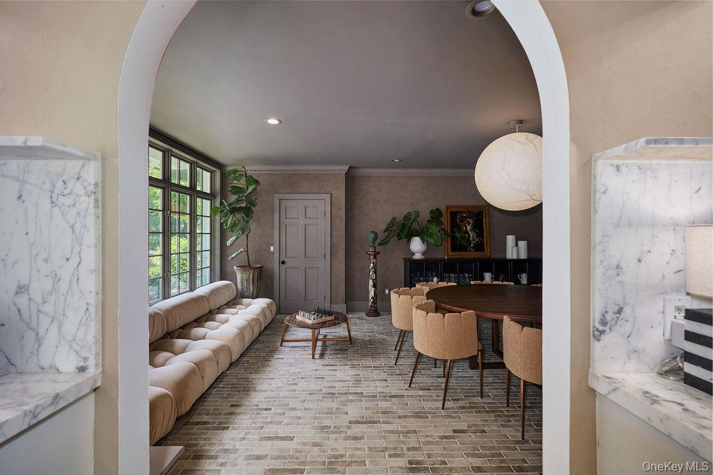 24 Acoma Road, Tuxedo Park, NY 10987