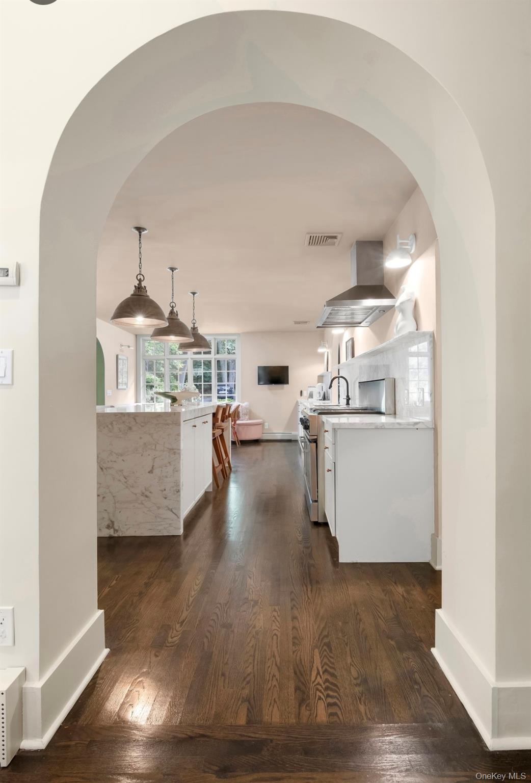 24 Acoma Road, Tuxedo Park, NY 10987