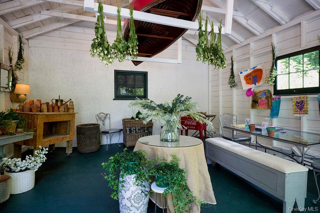 24 Acoma Road, Tuxedo Park, NY 10987