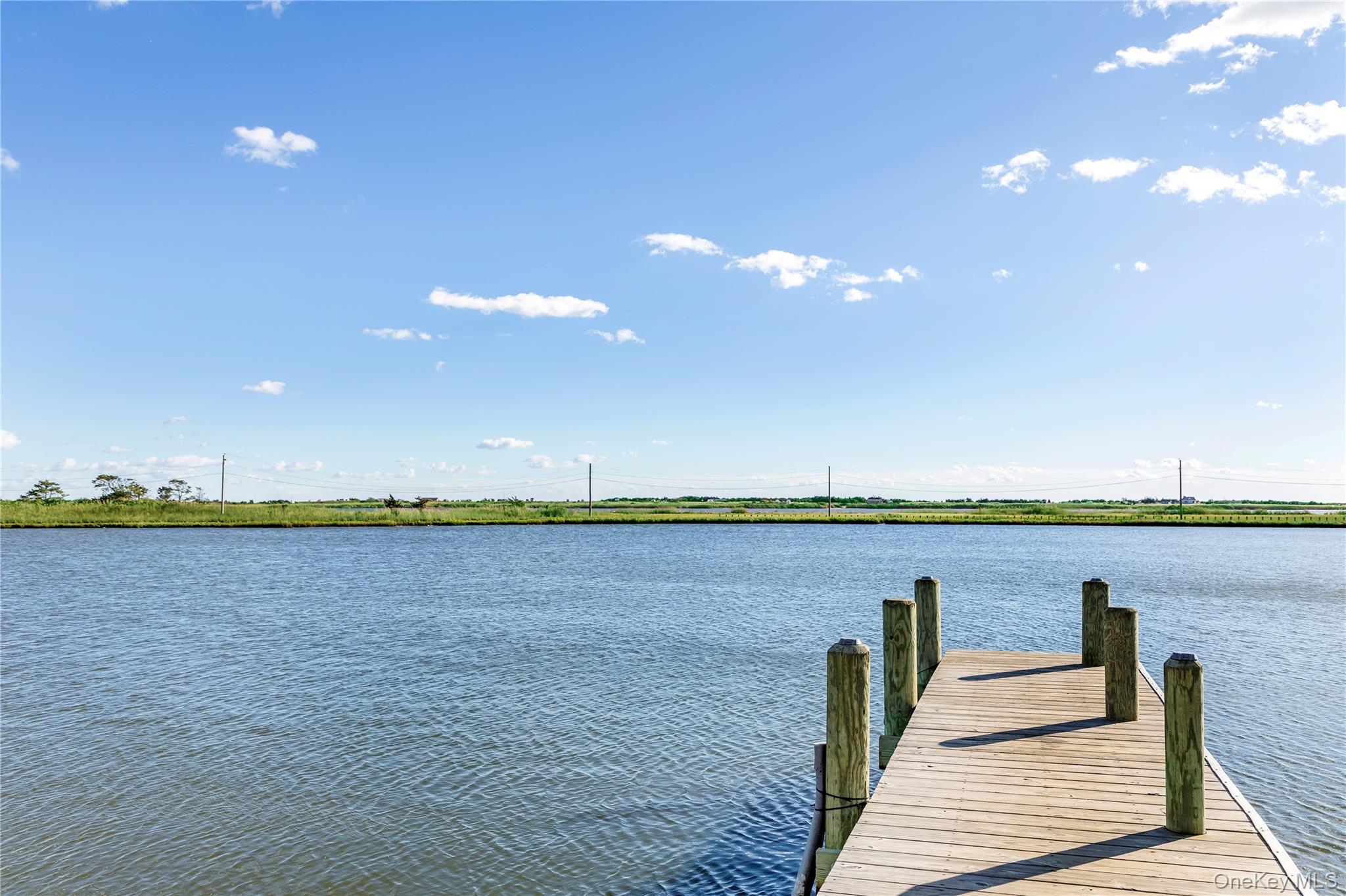 20 Bayside Road, Mastic Beach, NY 11951