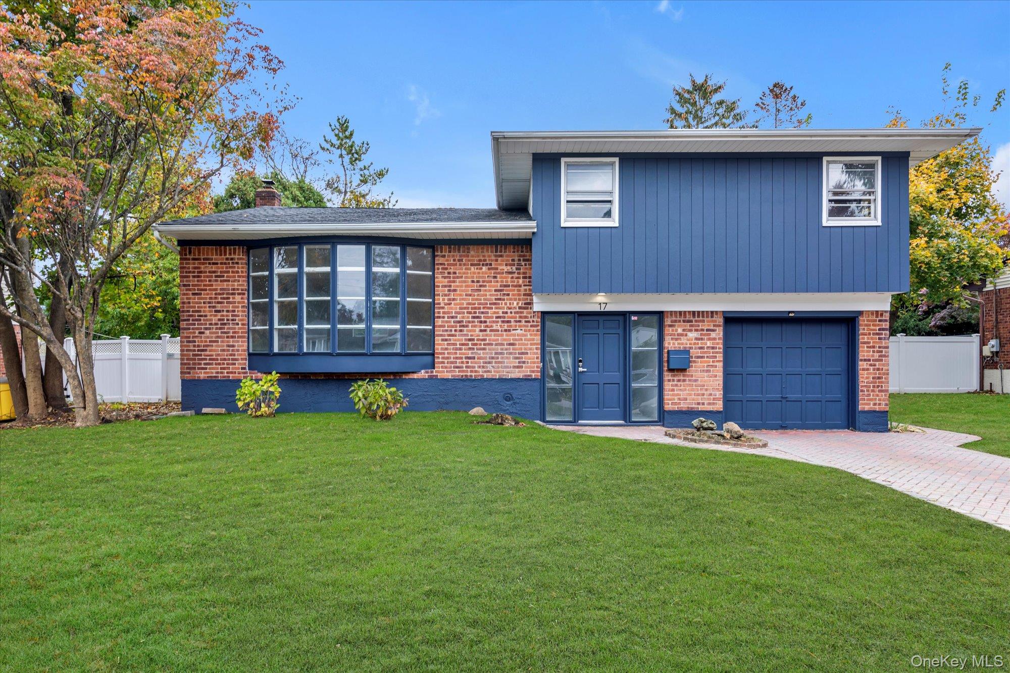 17 Edna Drive, Syosset, NY 11791