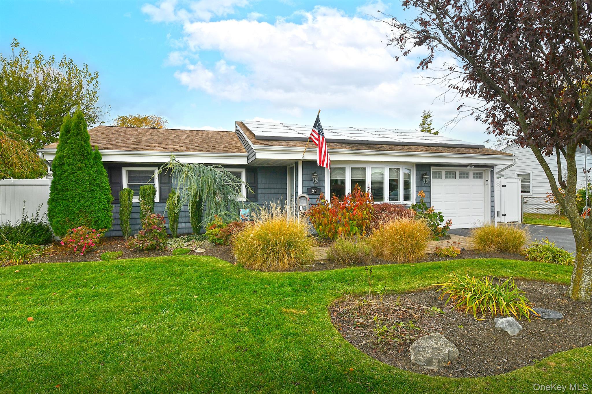 84 Bruce Avenue, Hicksville, NY 11801