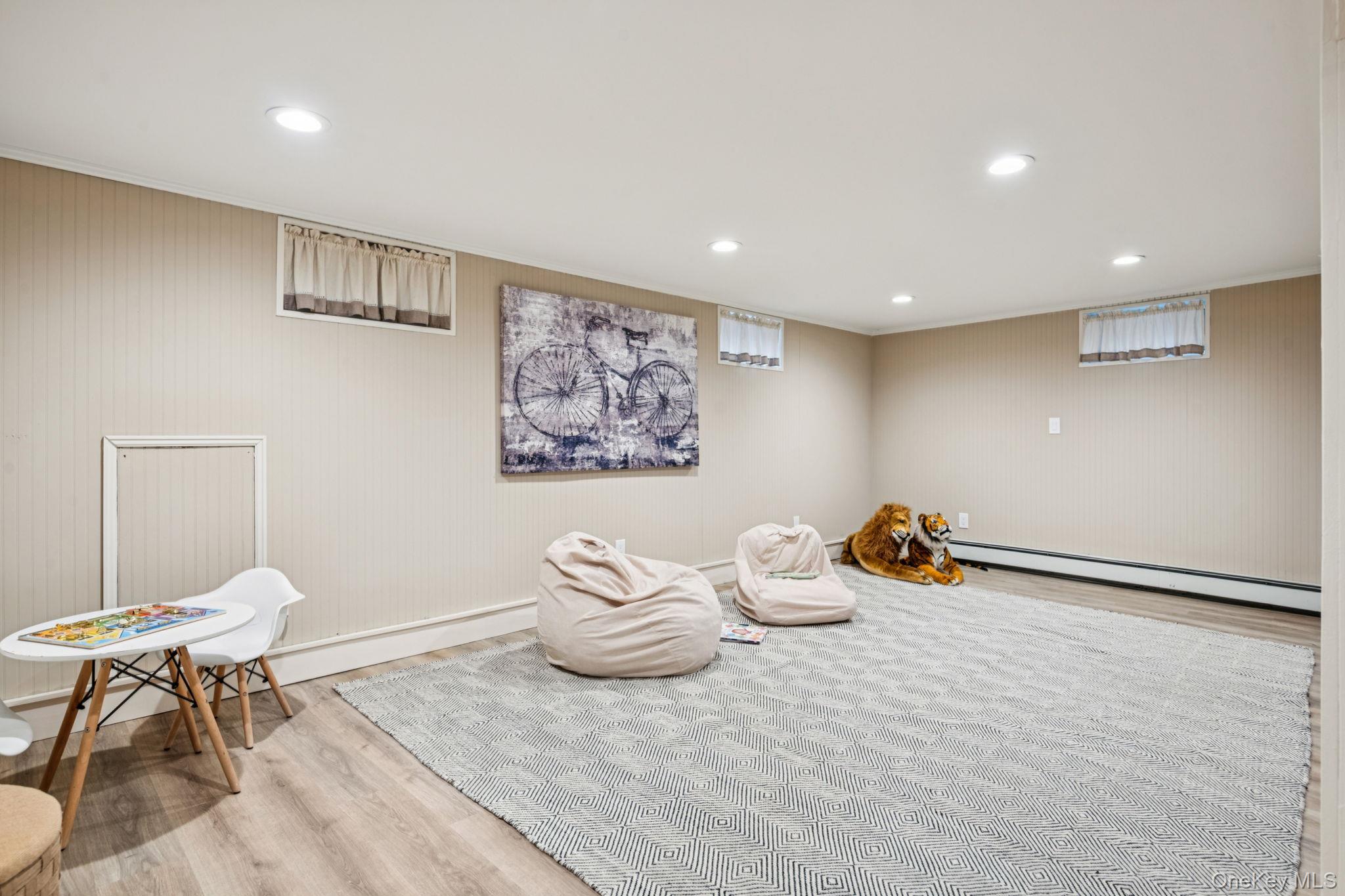 8 Storyland Lane, East Setauket, NY 11733