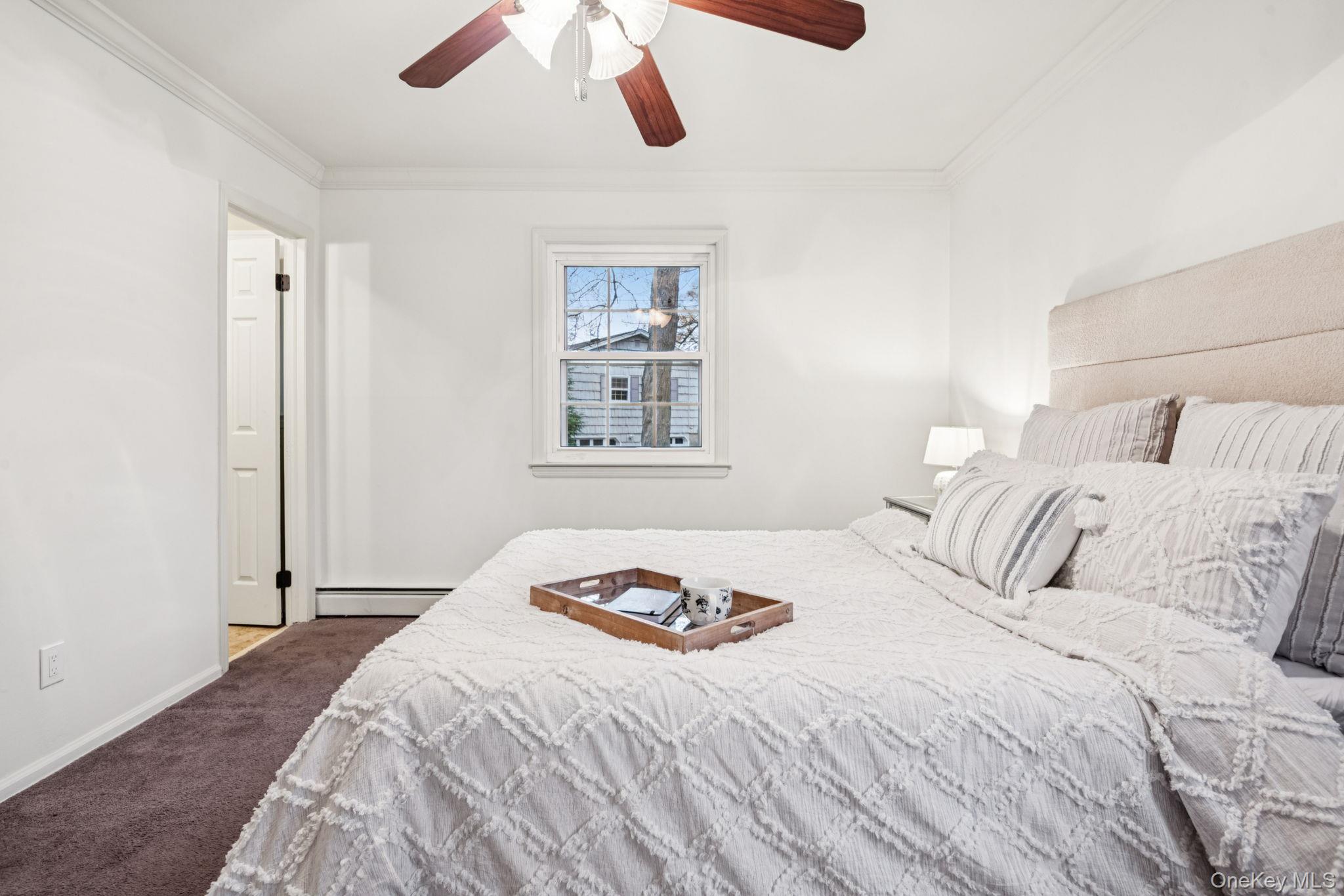 8 Storyland Lane, East Setauket, NY 11733