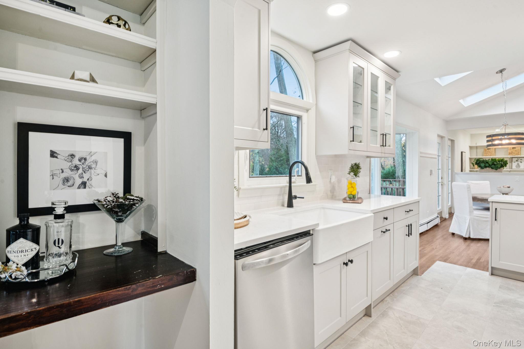 8 Storyland Lane, East Setauket, NY 11733