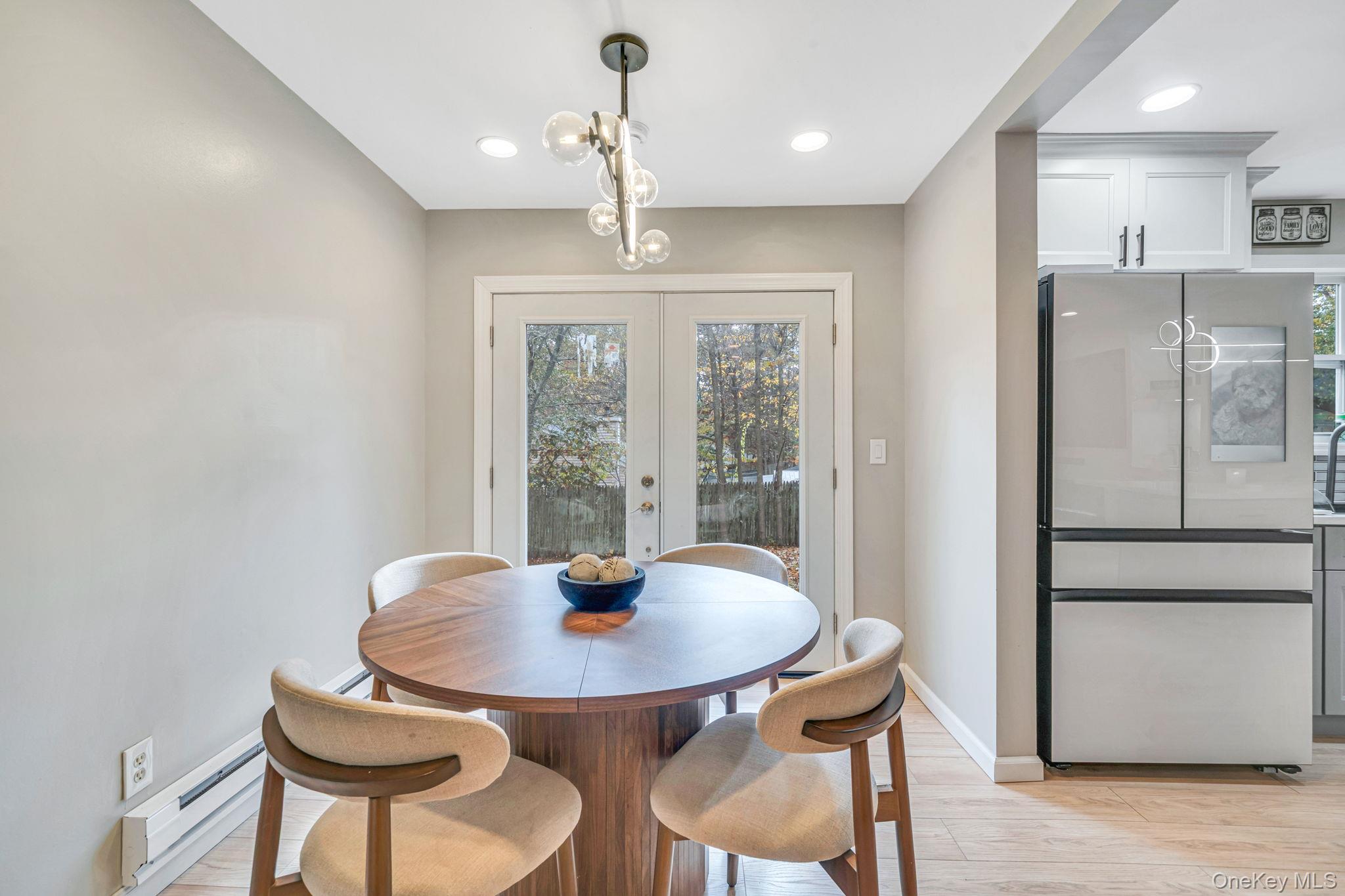 52 Maple Lane, Medford, NY 11763