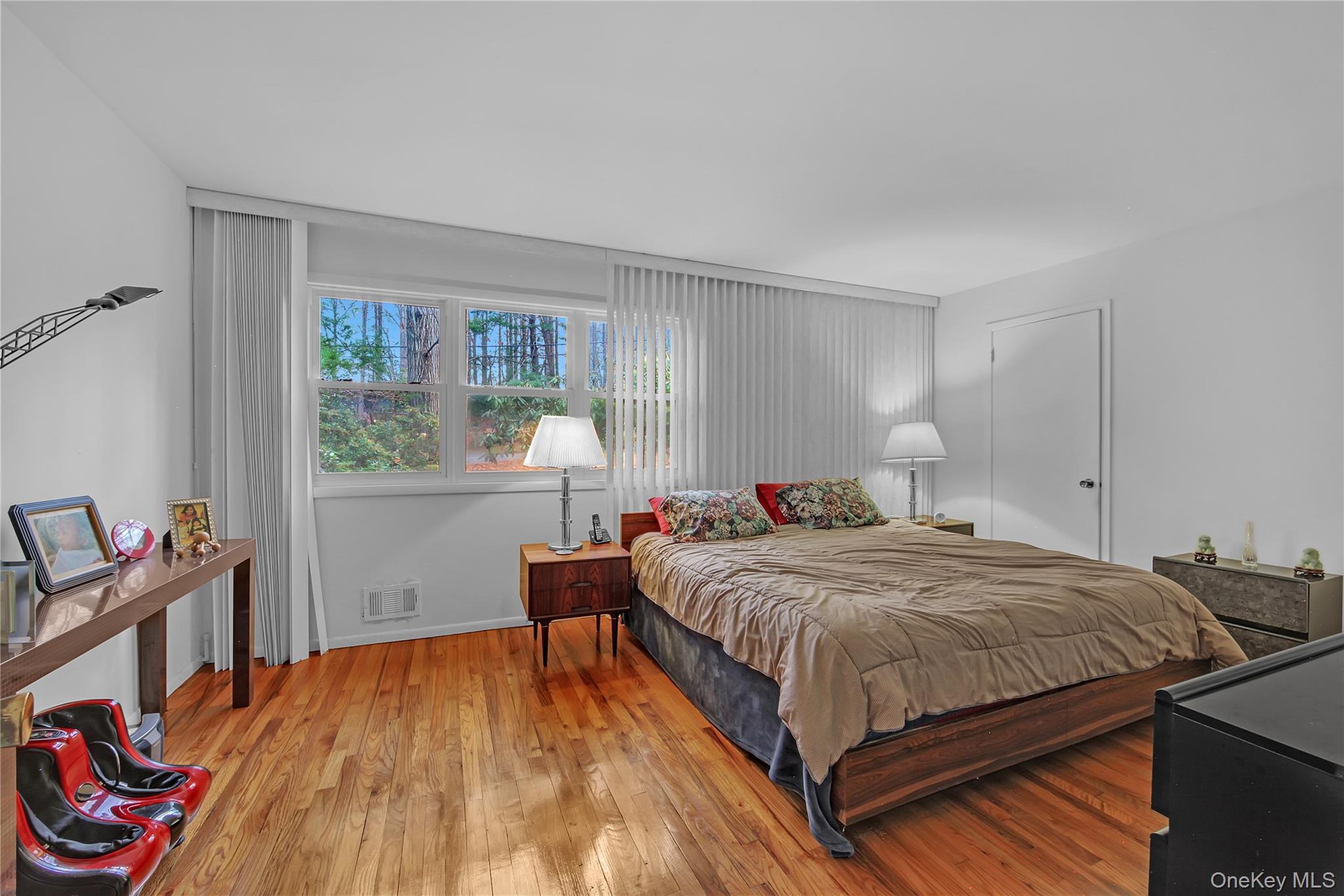 11 Charnwood Drive, Montebello, NY 10901