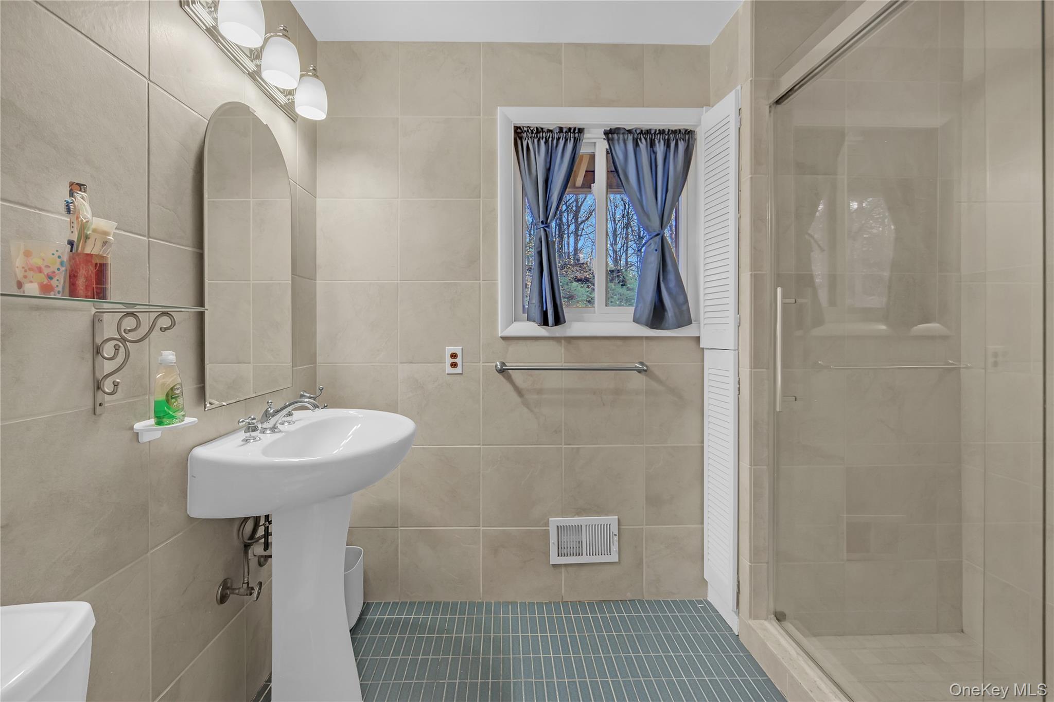 11 Charnwood Drive, Montebello, NY 10901