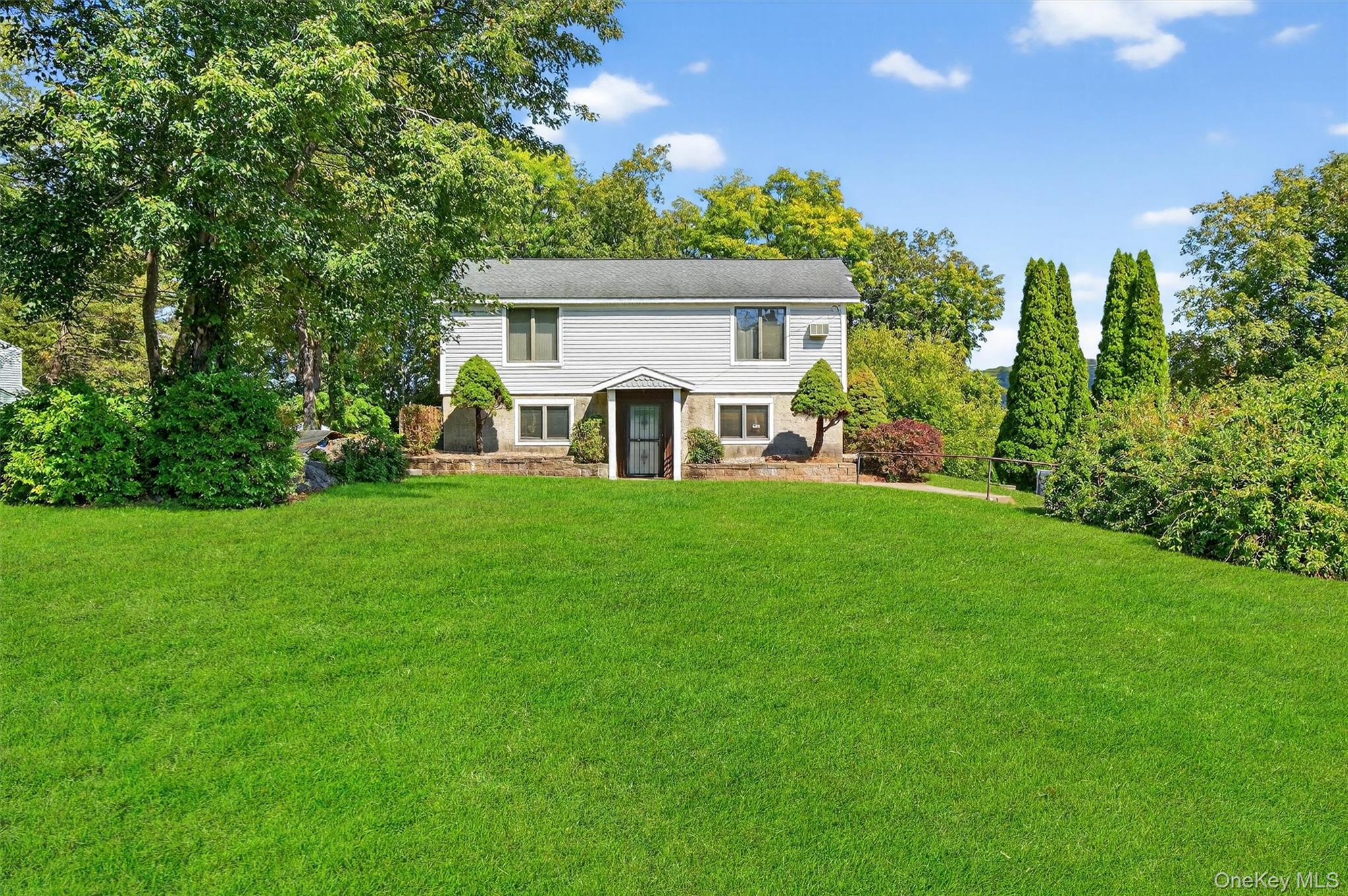 2 Renee Gate Street, Cortlandt Manor, NY 10567