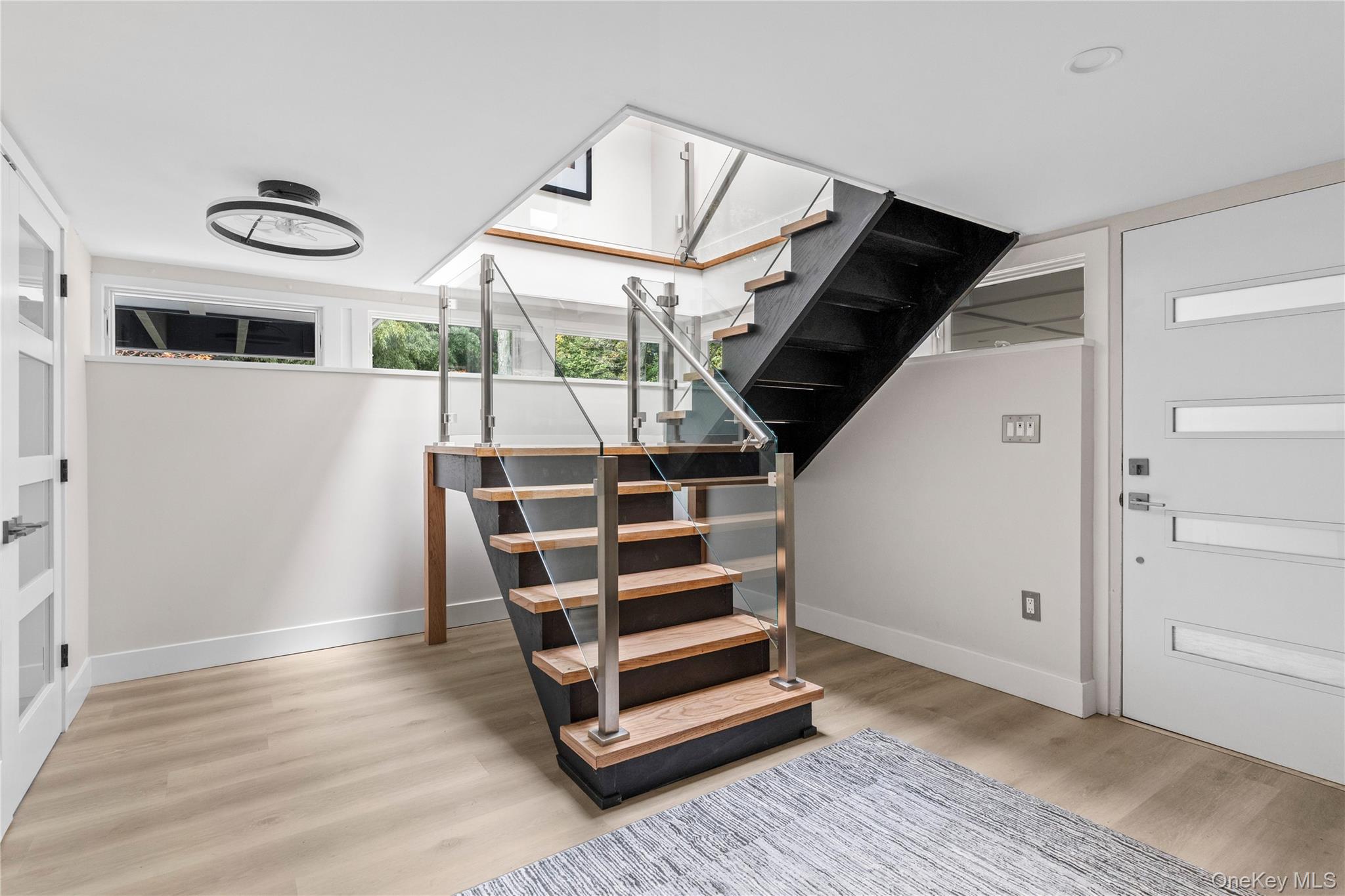 25 Wood Road, Sands Point, NY 11050