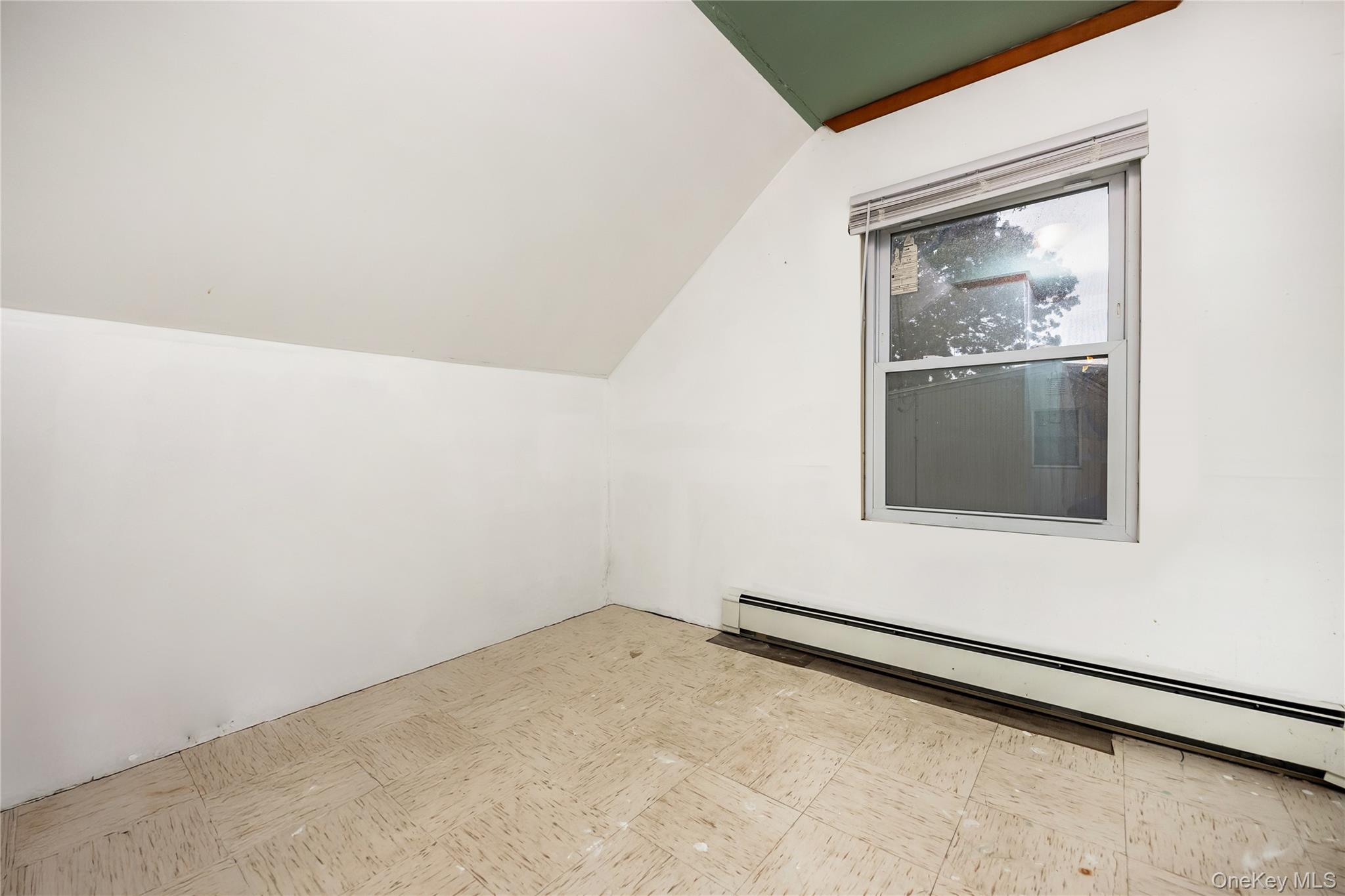 1137 Namdac Avenue, Bay Shore, NY 11706