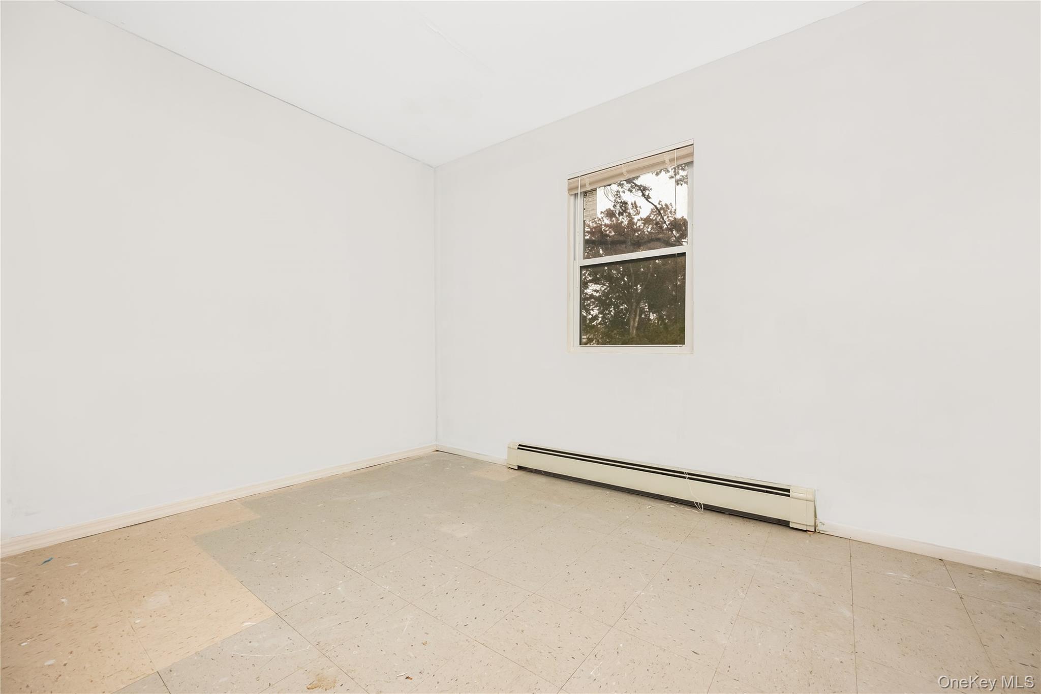 1137 Namdac Avenue, Bay Shore, NY 11706