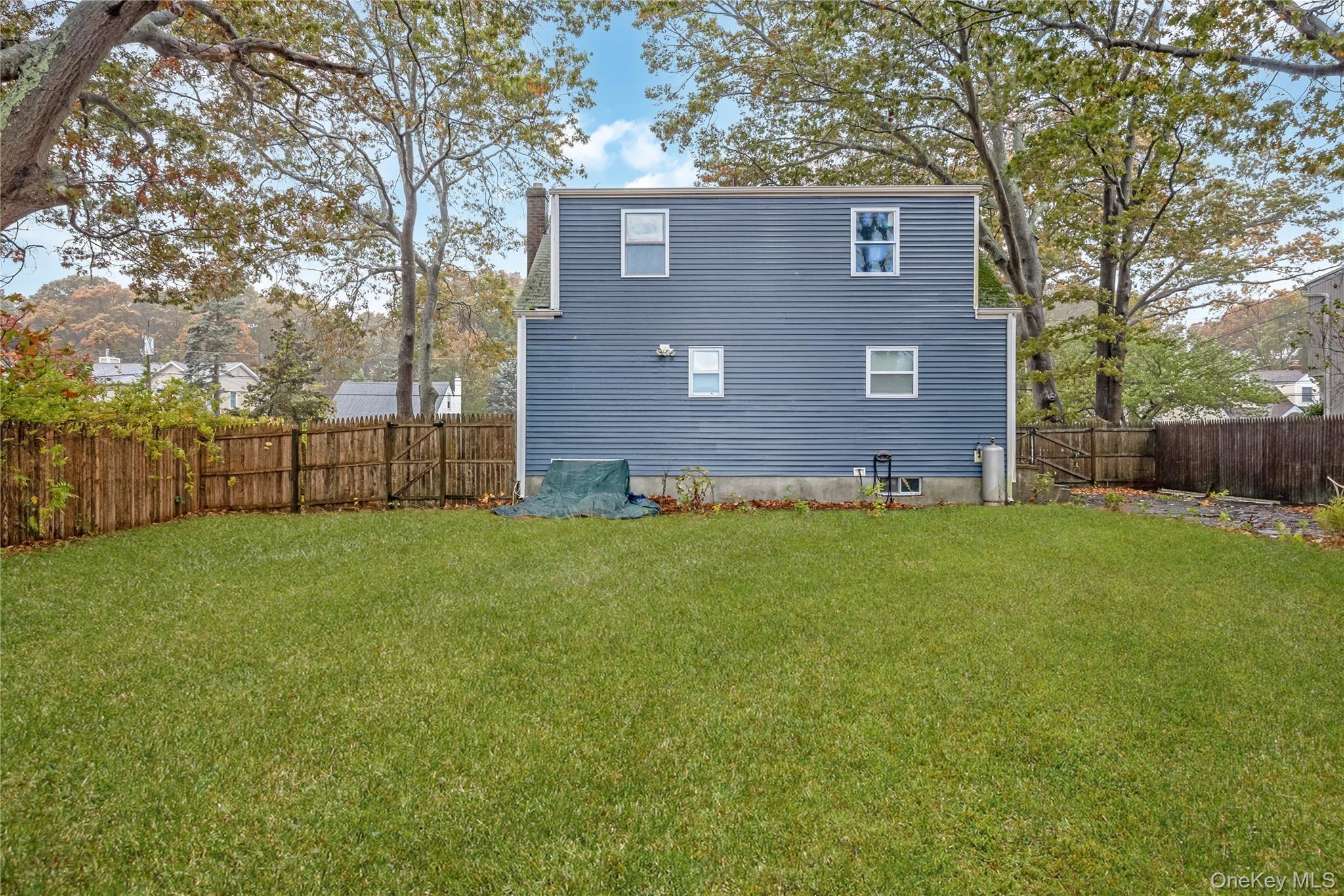 1137 Namdac Avenue, Bay Shore, NY 11706