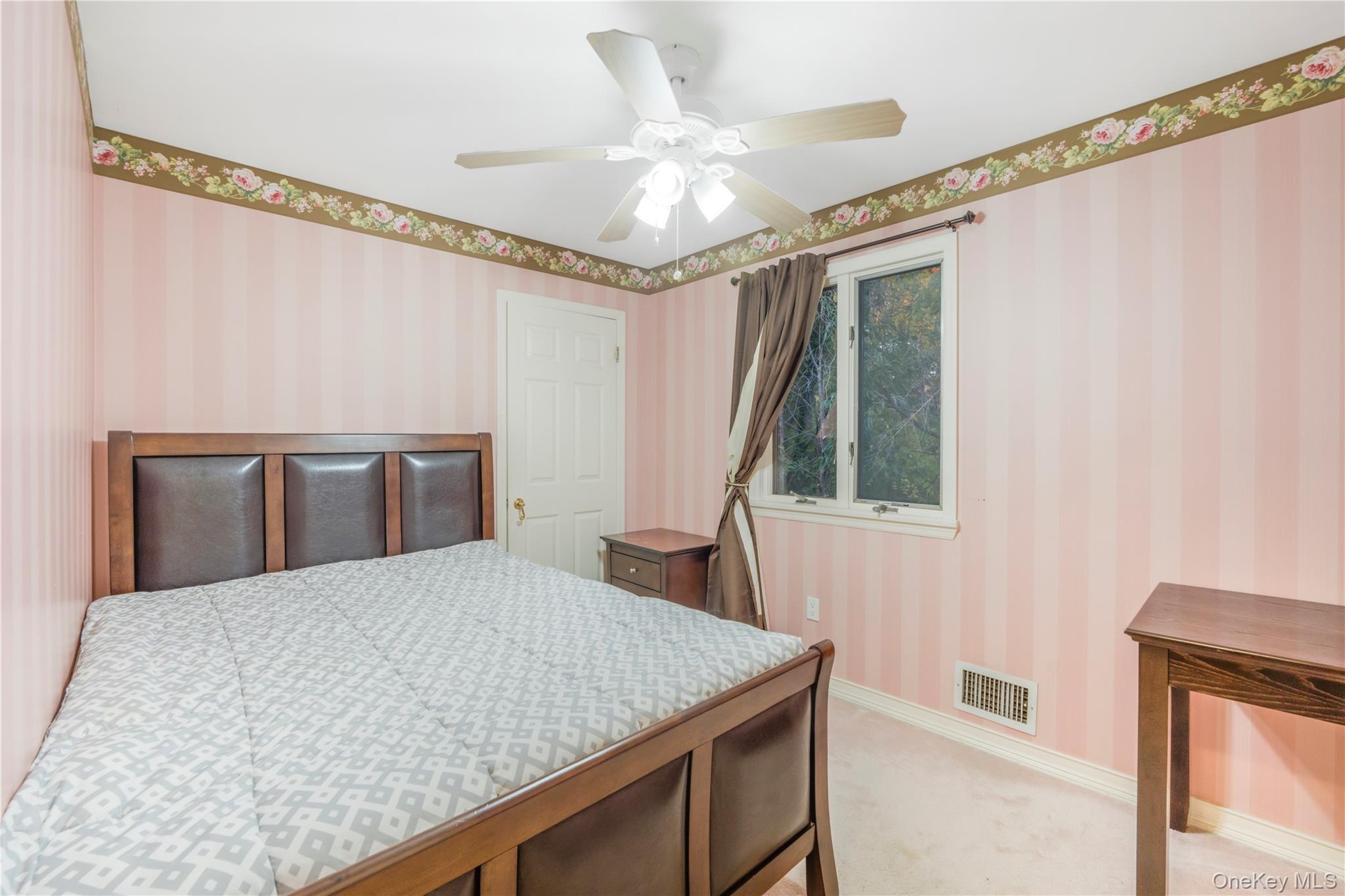 201-05 28th Ave, Bayside, NY 11360