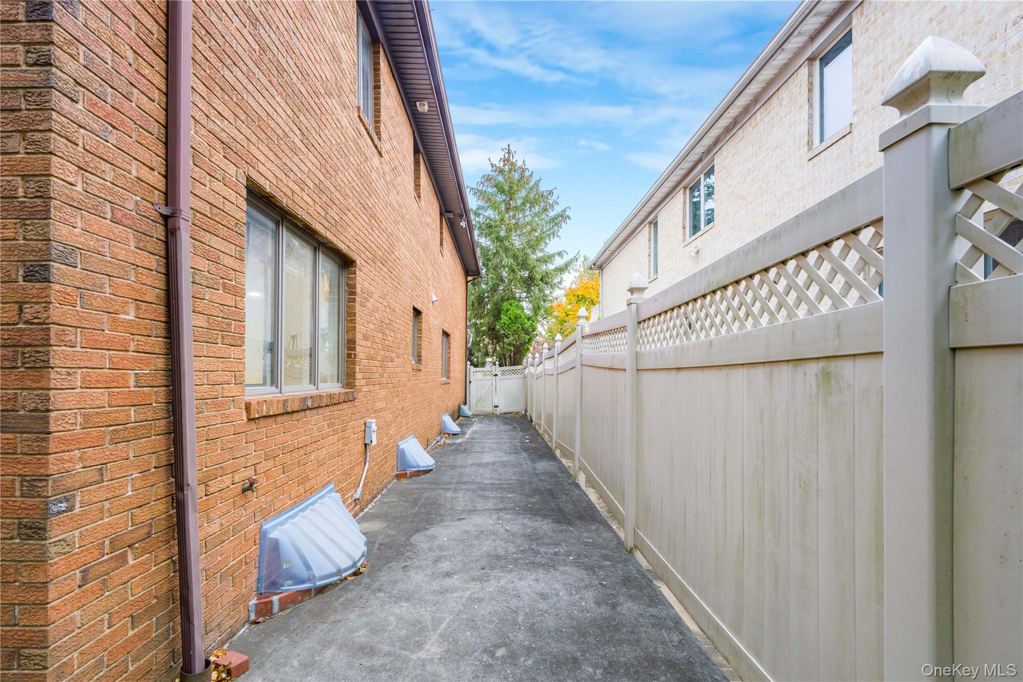 201-05 28th Ave, Bayside, NY 11360