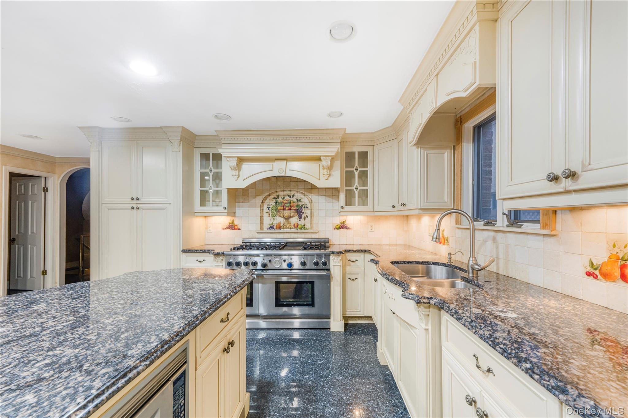 201-05 28th Ave, Bayside, NY 11360