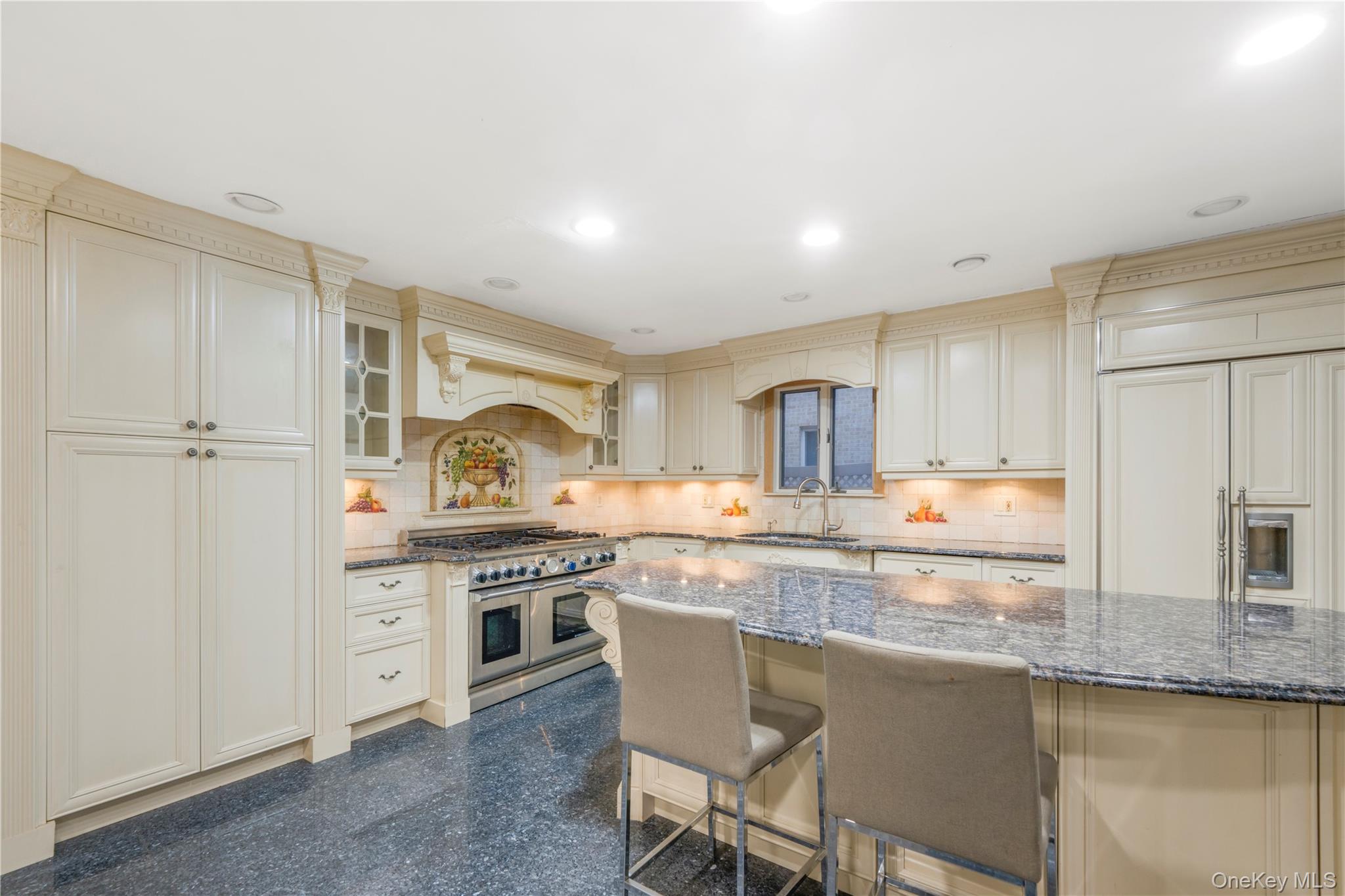 201-05 28th Ave, Bayside, NY 11360