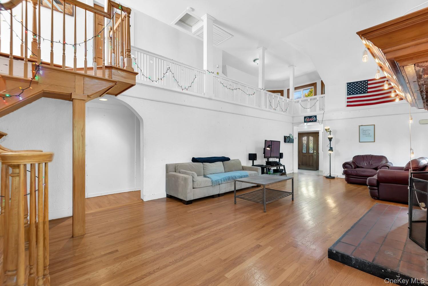 24 Old Knollwood Road, White Plains, NY 10607