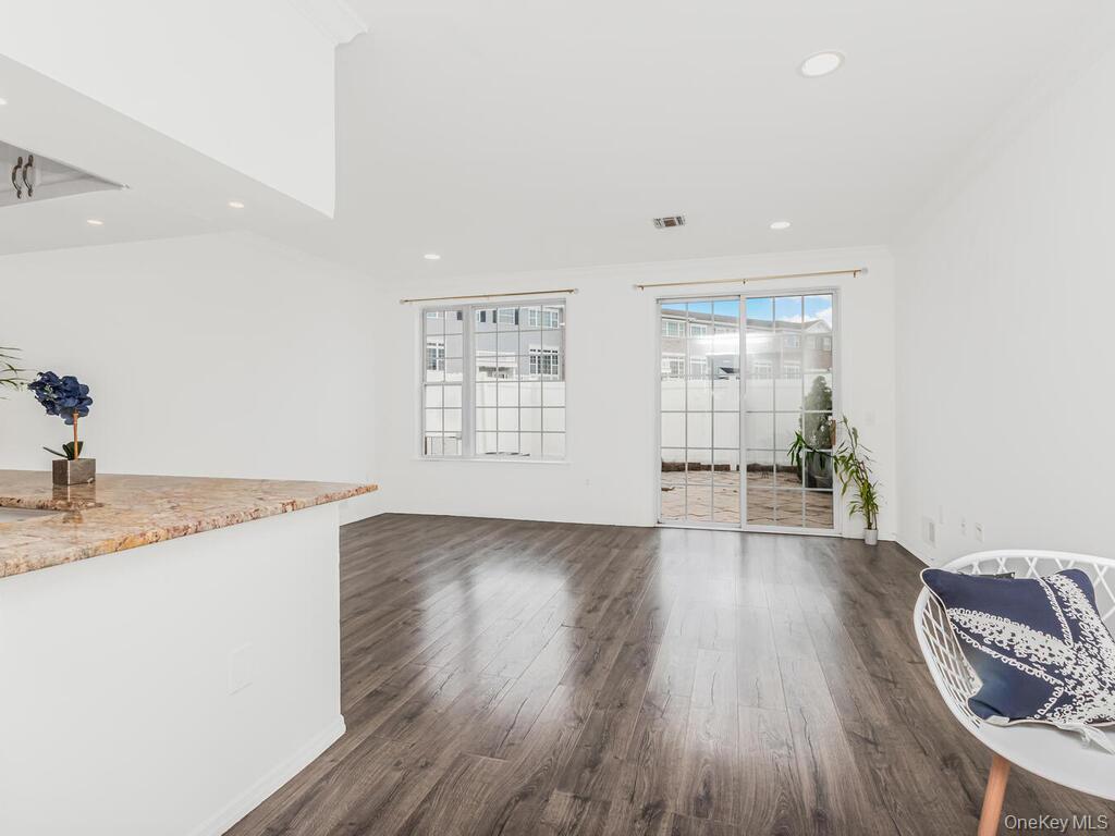 197 Surf Drive # 123, Bronx, NY 10473