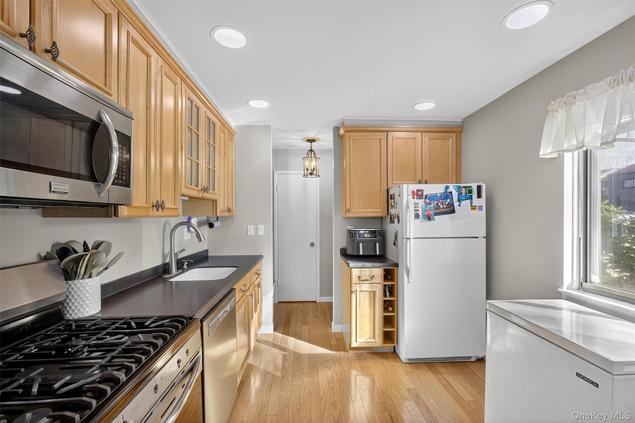 2203 Mulberry Court, Poughkeepsie, NY 12603