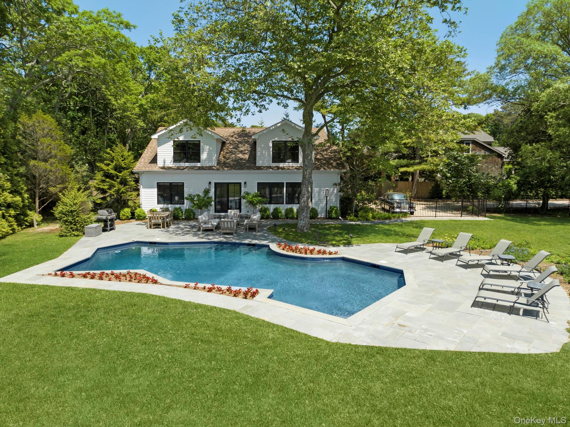 60 Franklin Avenue, Quiogue, NY 11978