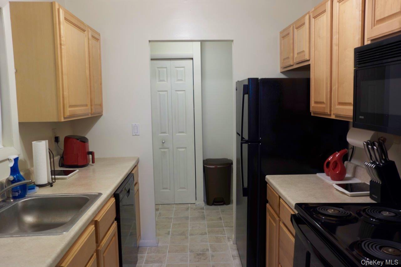 76 Sterling # 76, Beacon, NY 12508