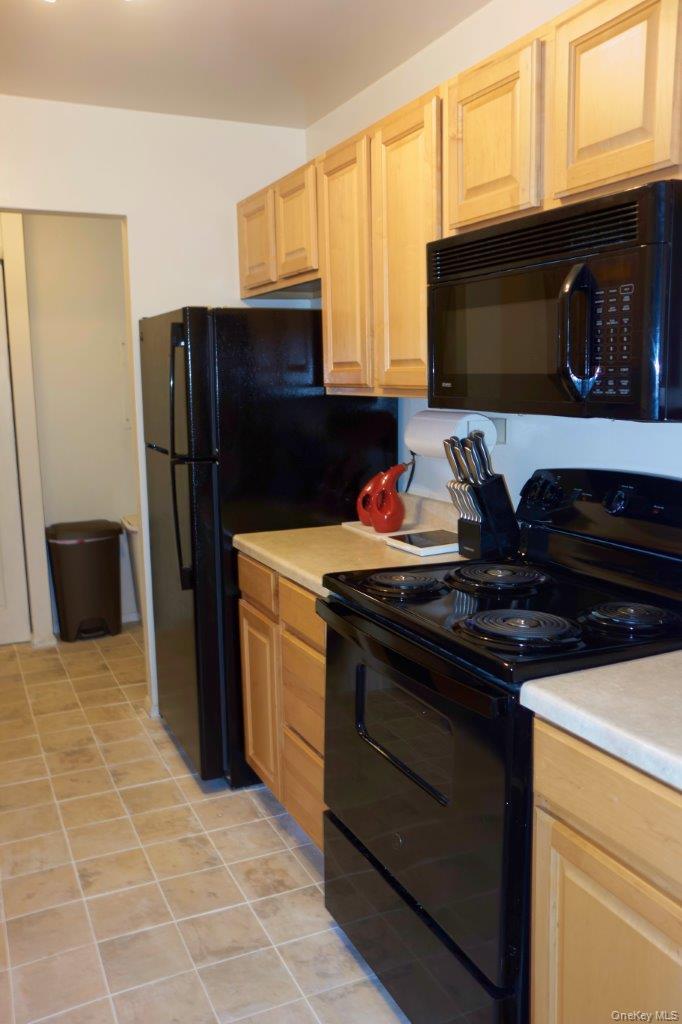 76 Sterling # 76, Beacon, NY 12508