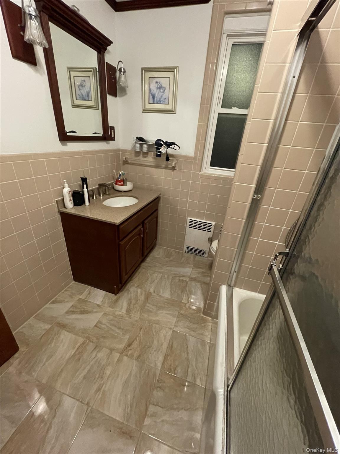 78-54 76th Street, Glendale, NY 11385