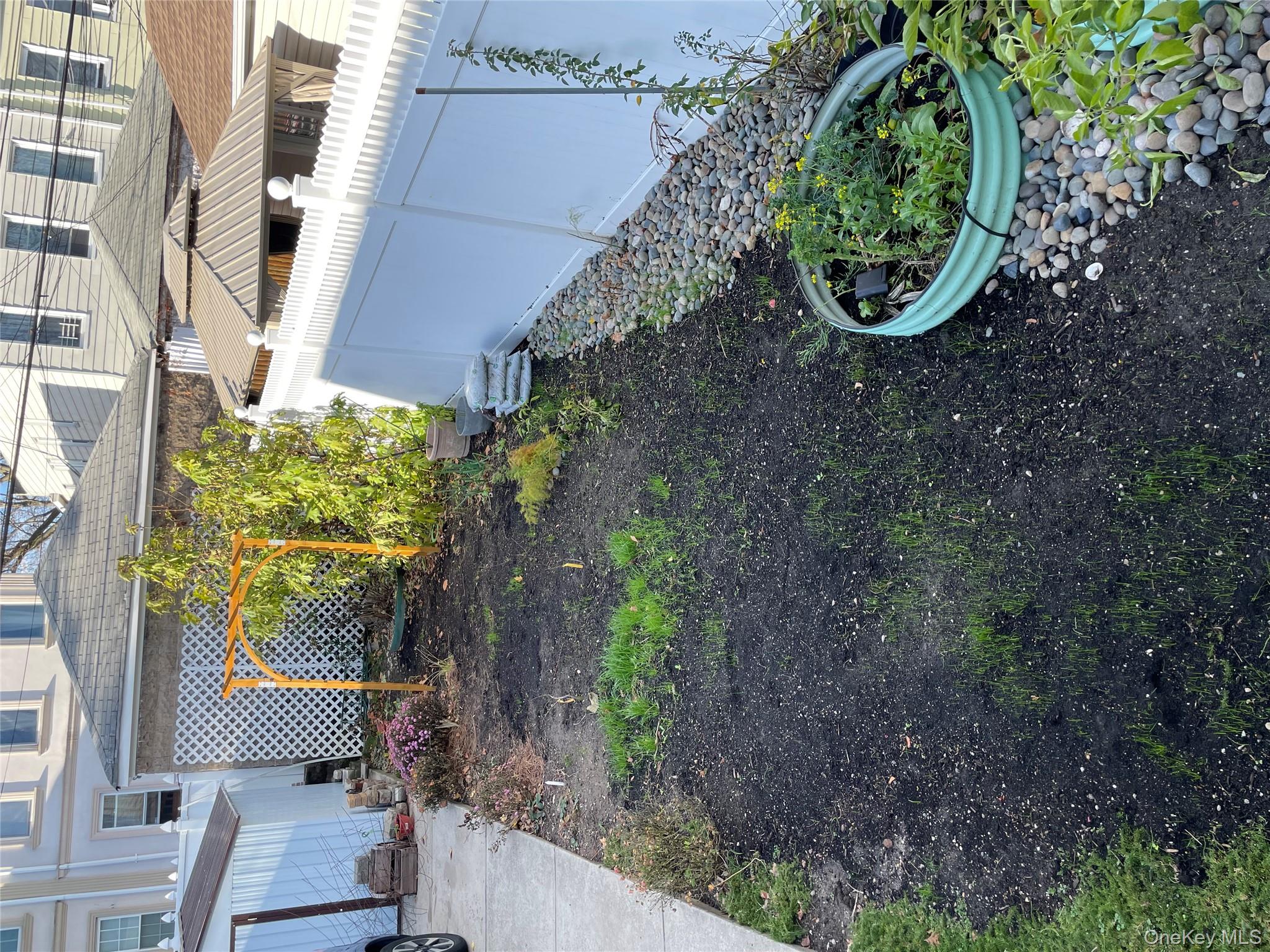 78-54 76th Street, Glendale, NY 11385