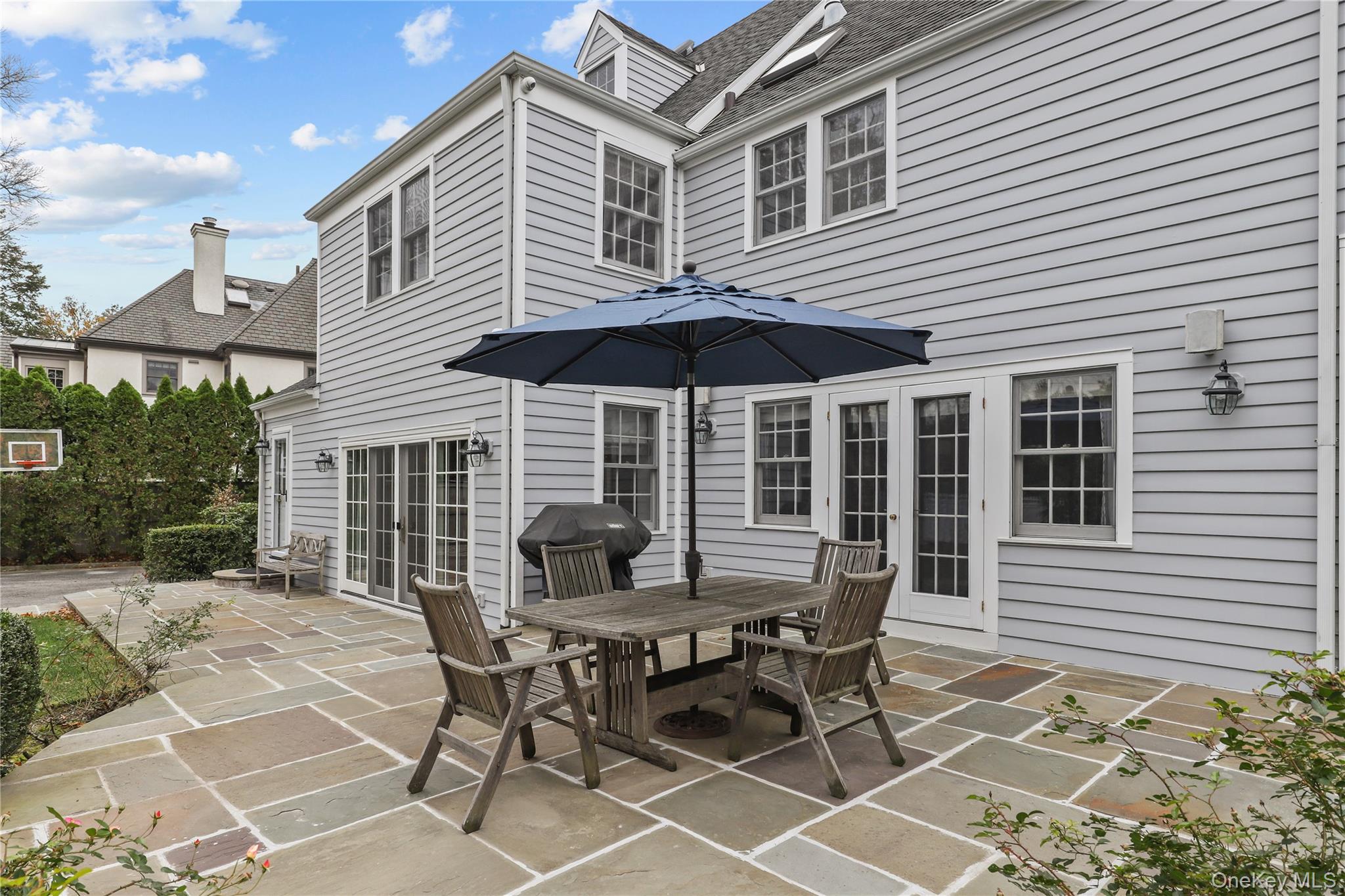 12 Sunnybrae Place, Bronxville, NY 10708