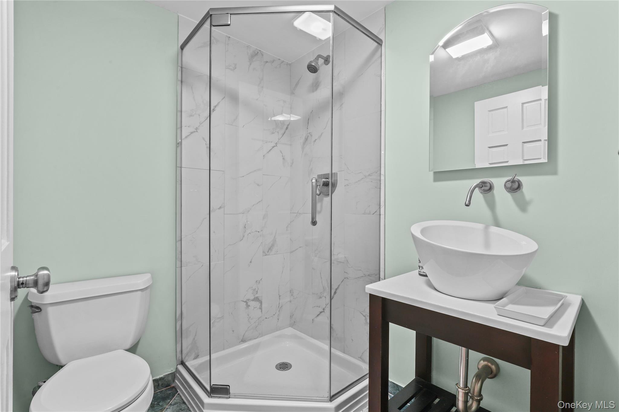 12 Sunnybrae Place, Bronxville, NY 10708