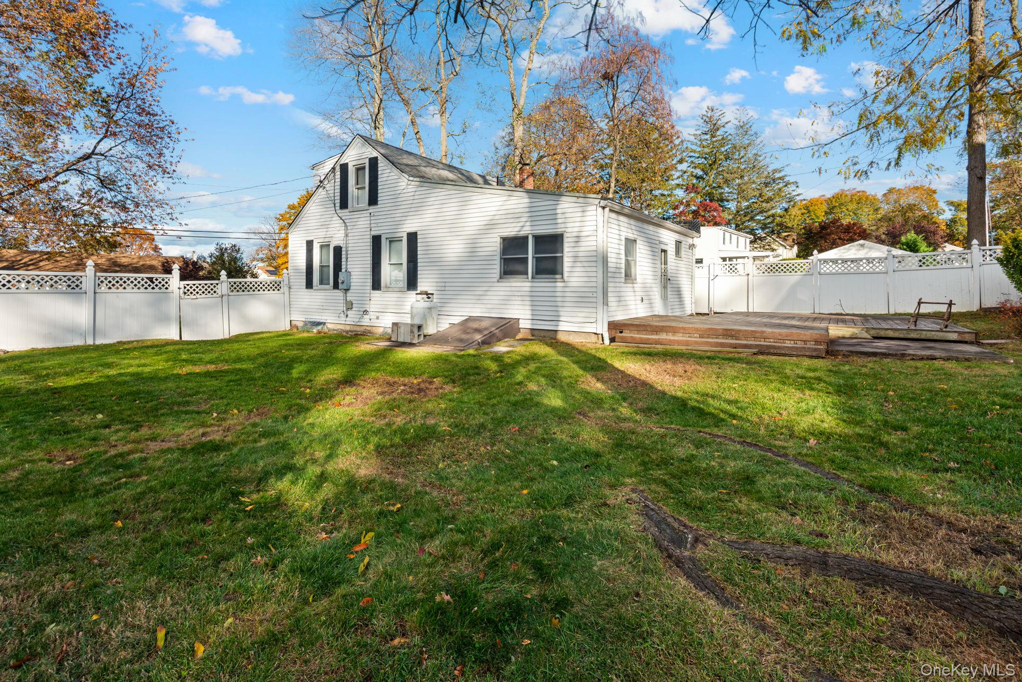 28 Woodland Drive, Kings Park, NY 11754