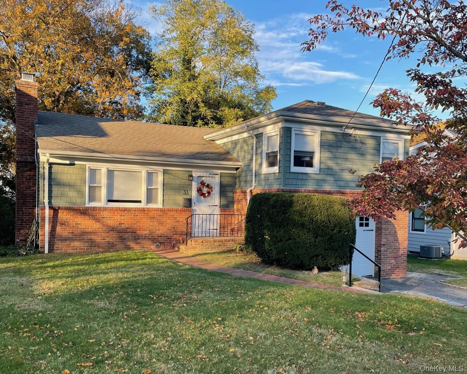 33 Chestnut Street, Huntington, NY 11743