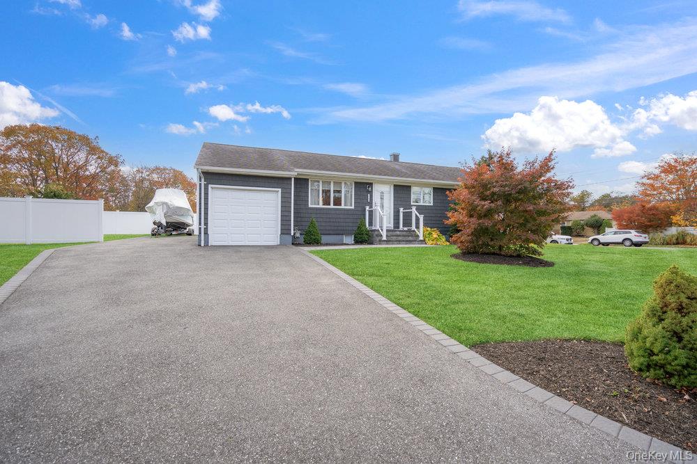 1584 Church Street, Holbrook, NY 11741