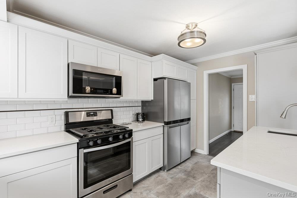 1584 Church Street, Holbrook, NY 11741