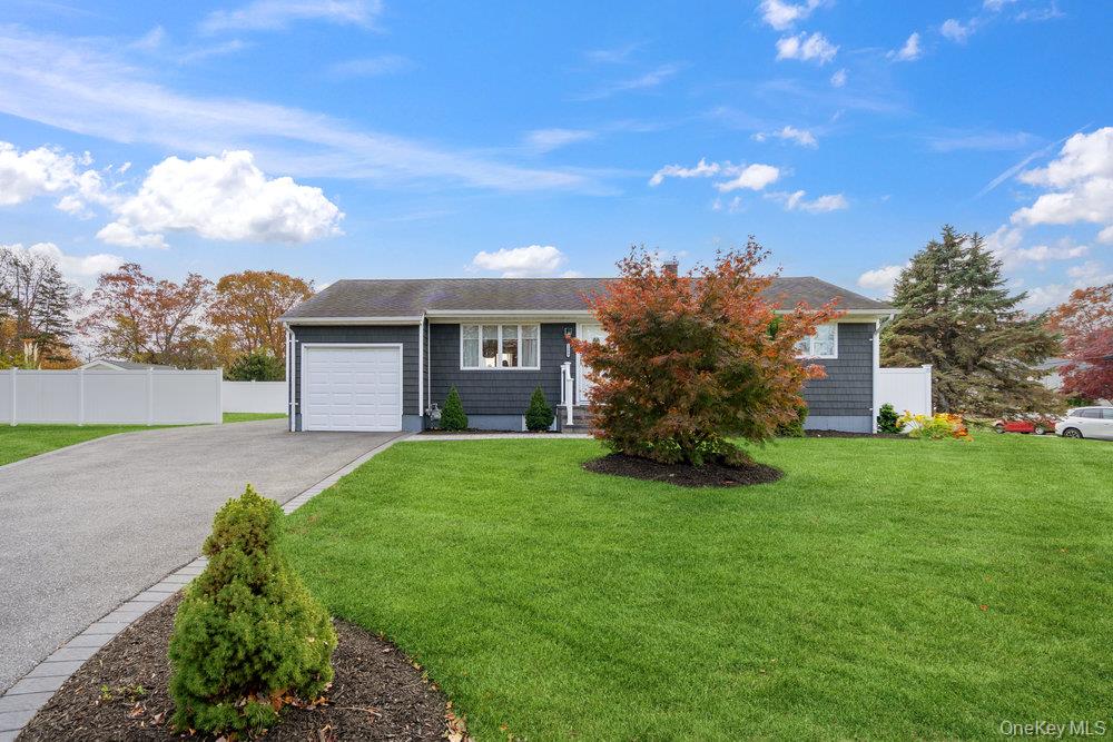 1584 Church Street, Holbrook, NY 11741