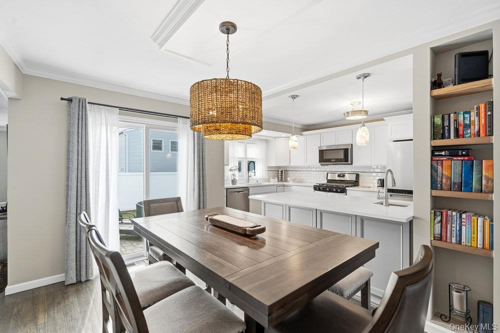 1584 Church Street, Holbrook, NY 11741