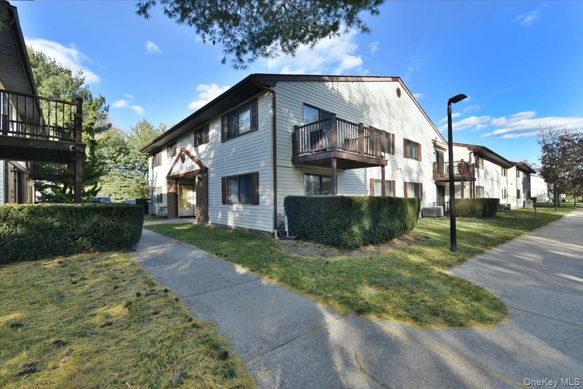 615 Broadway # 44, Amityville, NY 11701