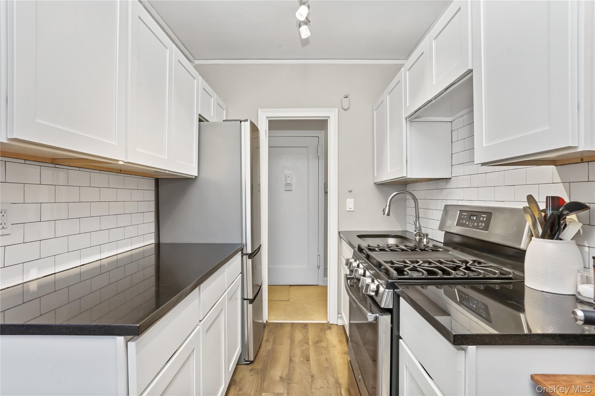 155 Centre Ave # 5E, New Rochelle, NY 10805