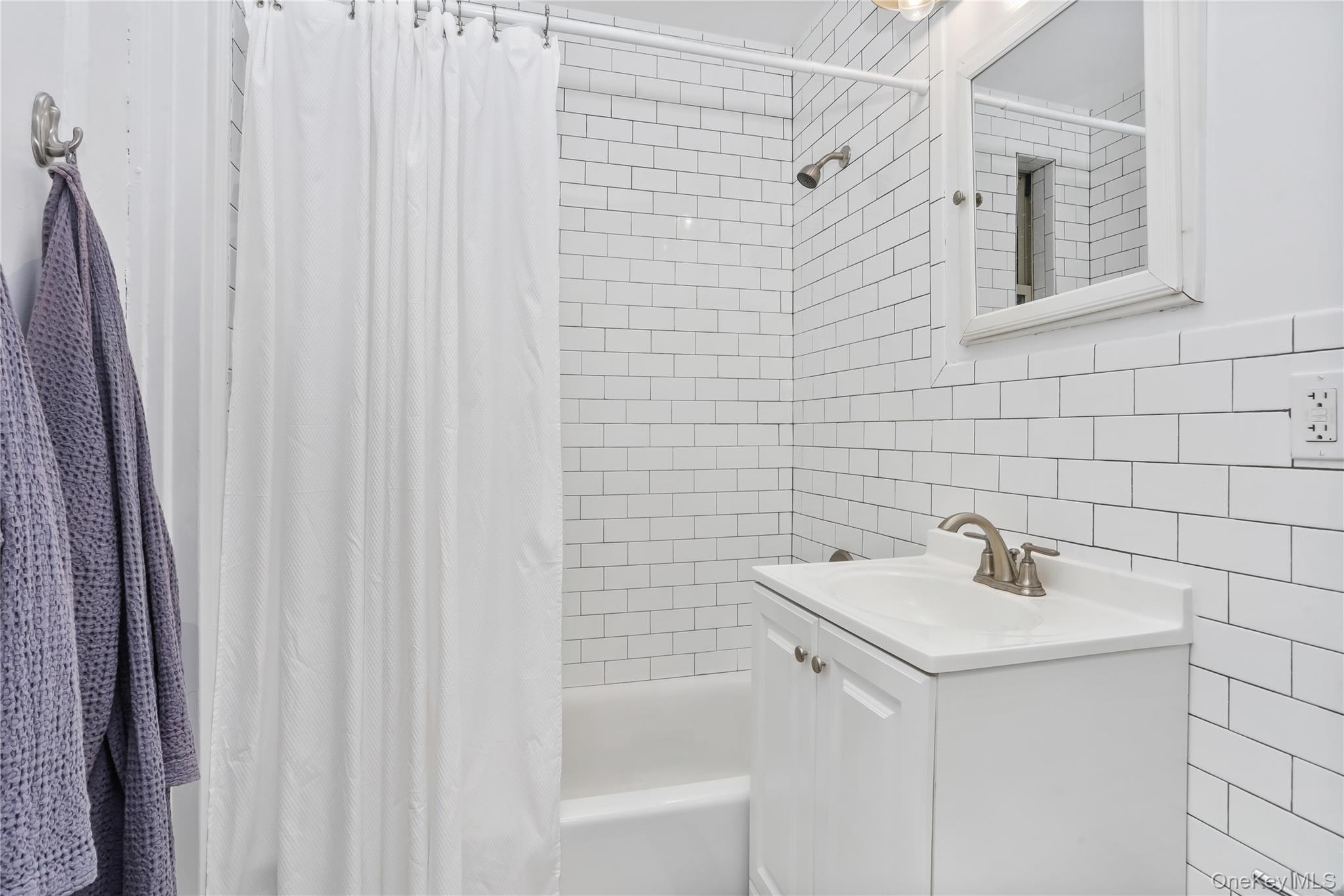 155 Centre Ave # 5E, New Rochelle, NY 10805