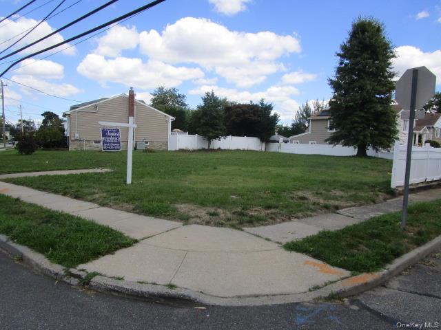 3051 Grand Avenue, Baldwin, NY 11510
