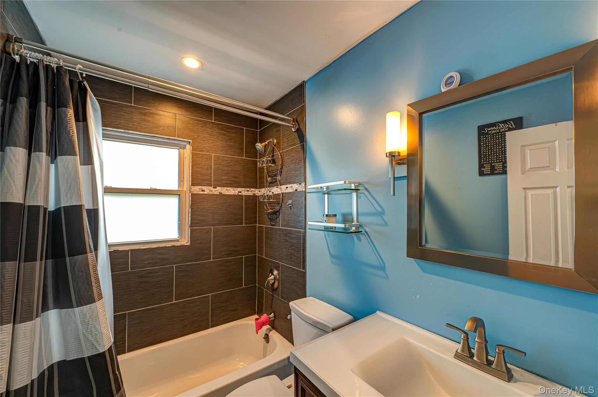 11 Dwight Circle, Commack, NY 11725