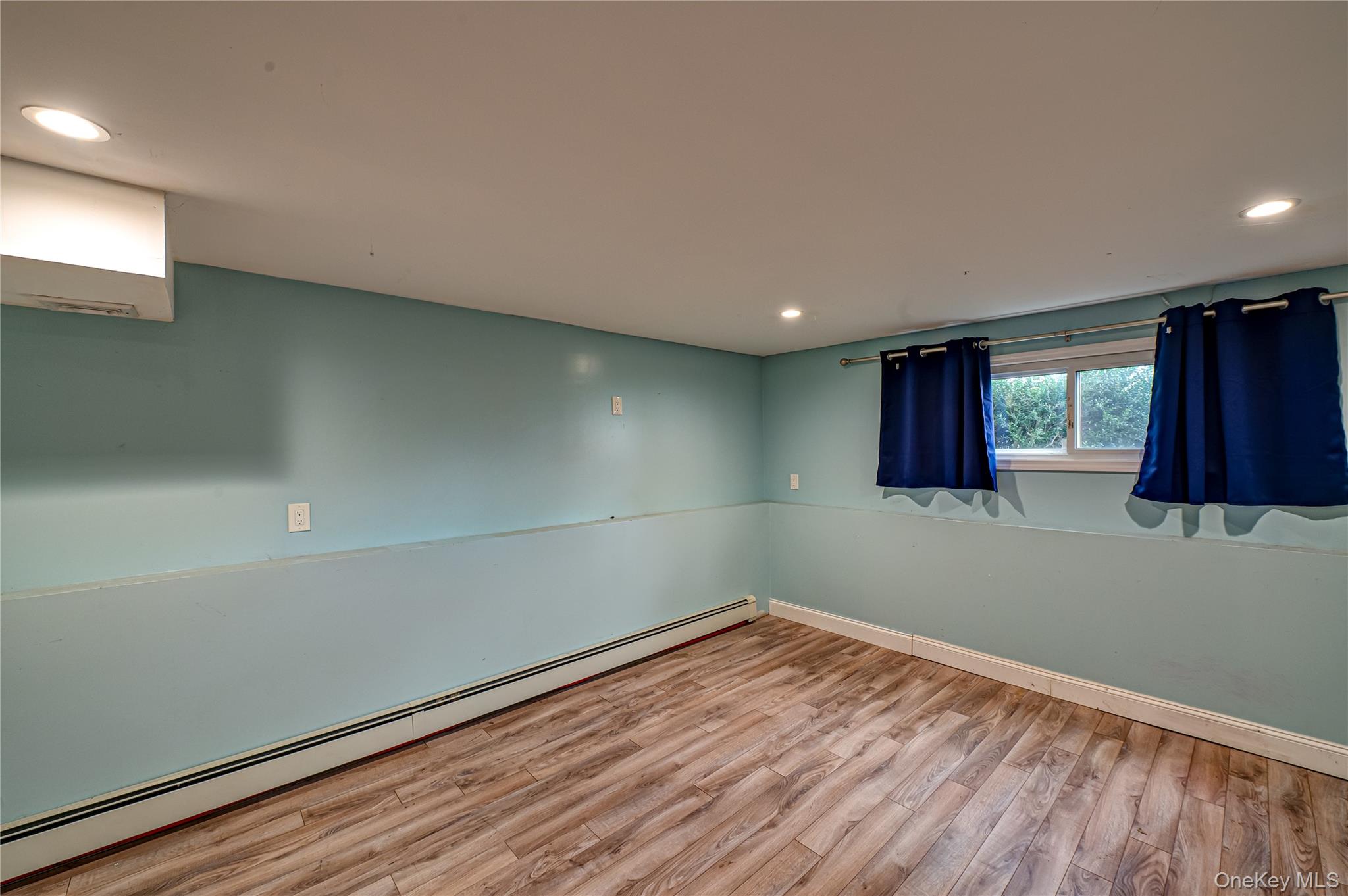 11 Dwight Circle, Commack, NY 11725