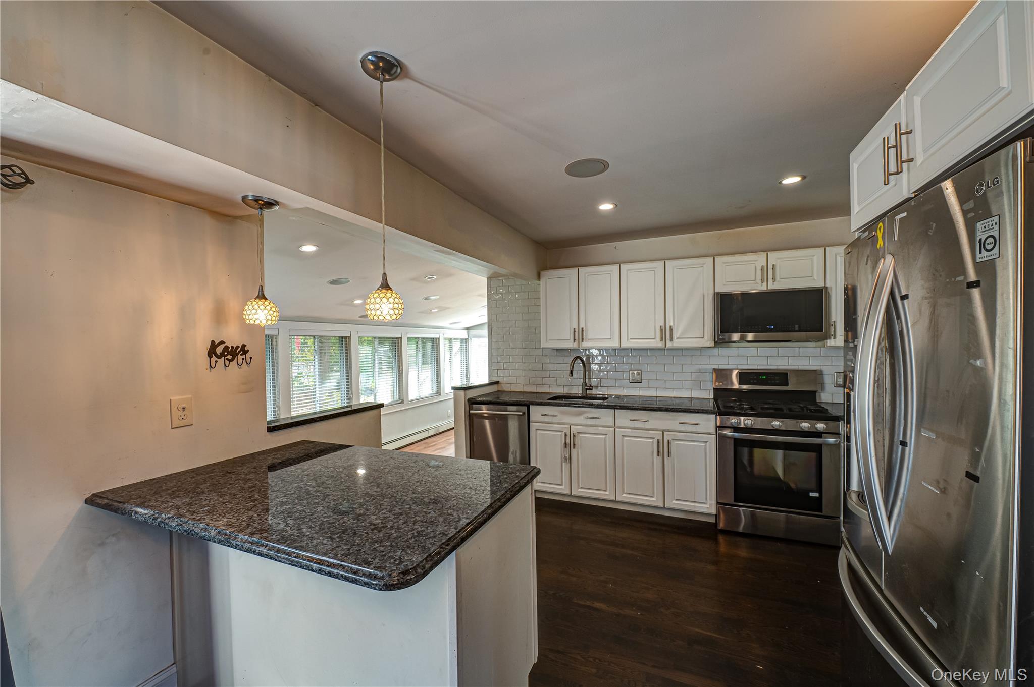 11 Dwight Circle, Commack, NY 11725