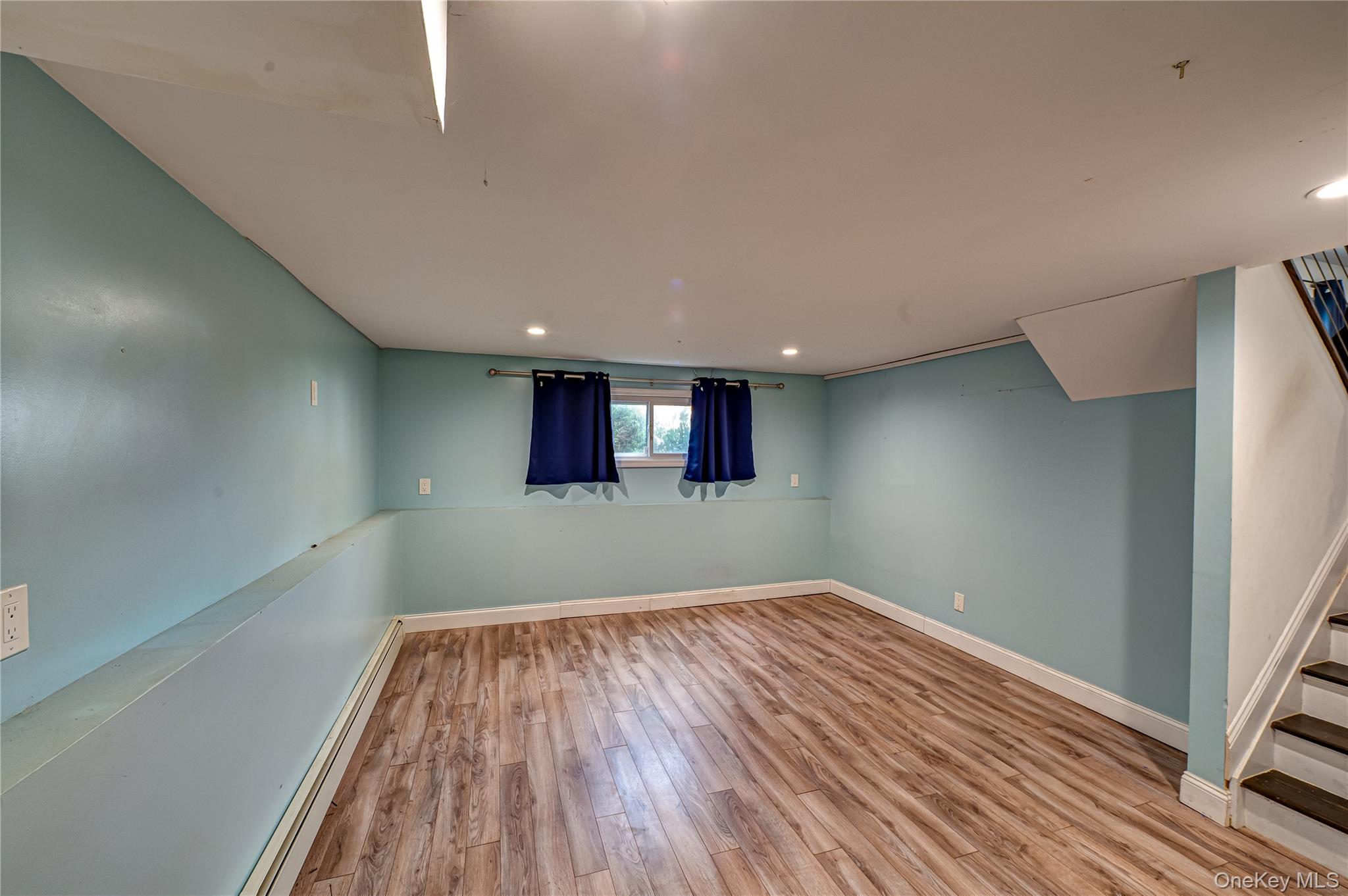 11 Dwight Circle, Commack, NY 11725