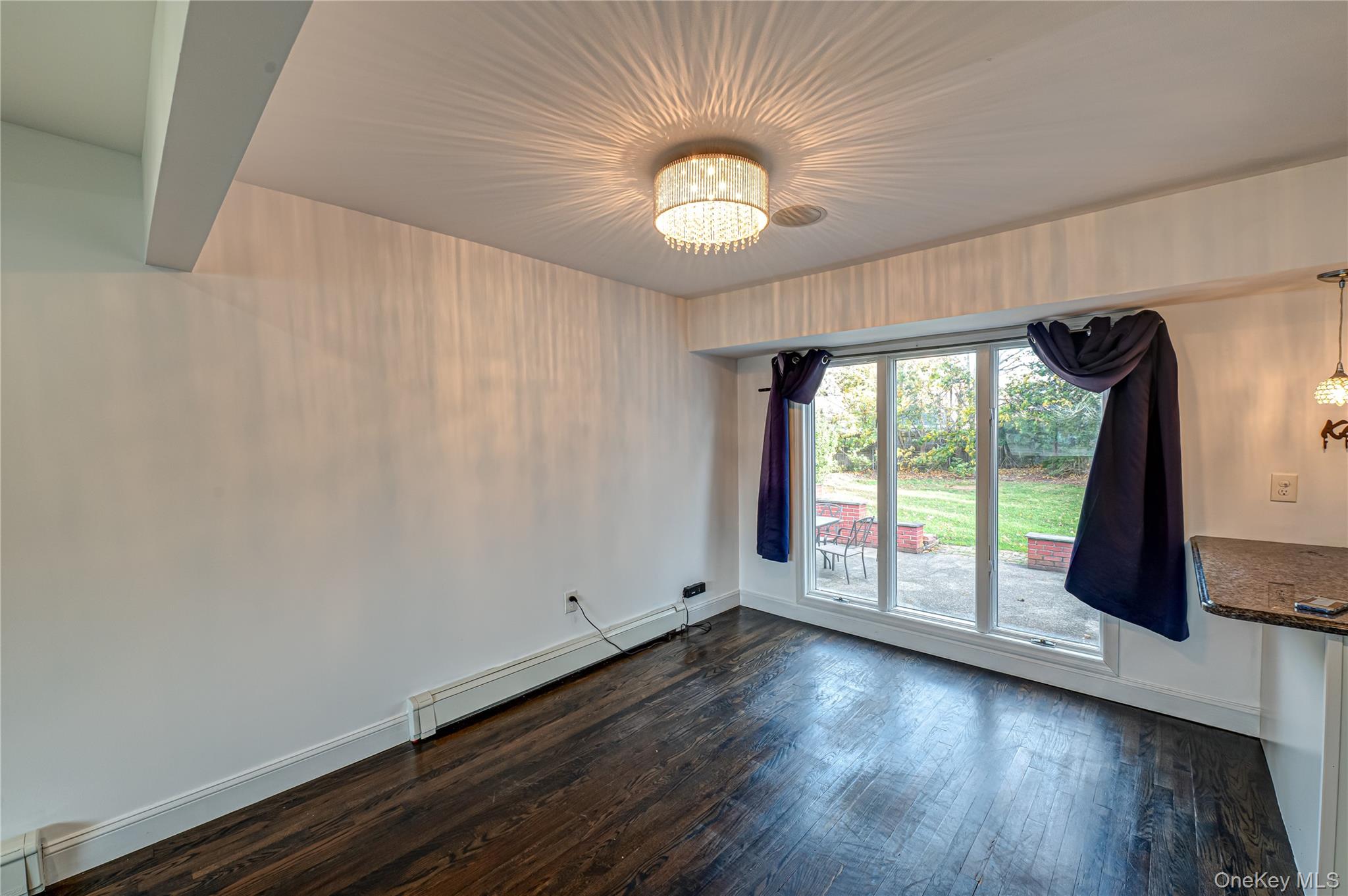 11 Dwight Circle, Commack, NY 11725