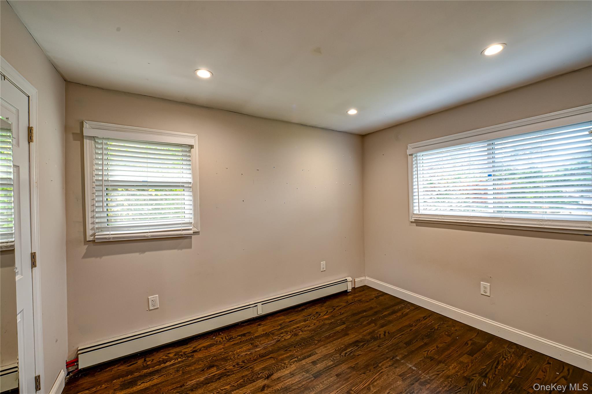 11 Dwight Circle, Commack, NY 11725