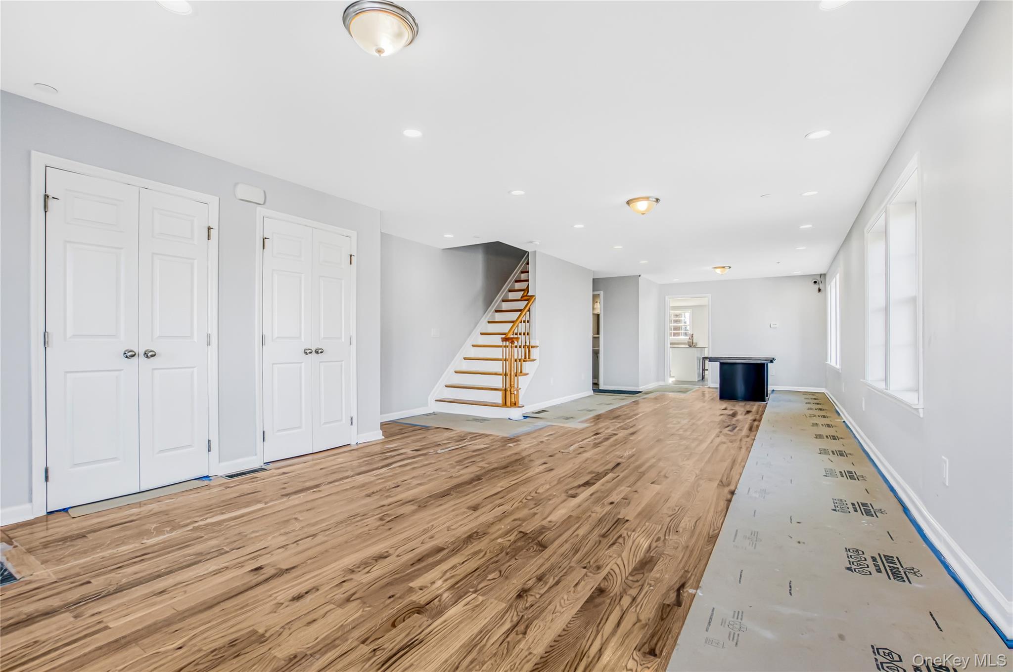 911 Hicksville Road, Far Rockaway, NY 11691